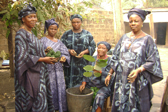 Indigo dyers at Nike Centre for Art & Culture, Oshogbo, Nigeria, 2010. Photo by Mary Lanceto by Mary Lance 